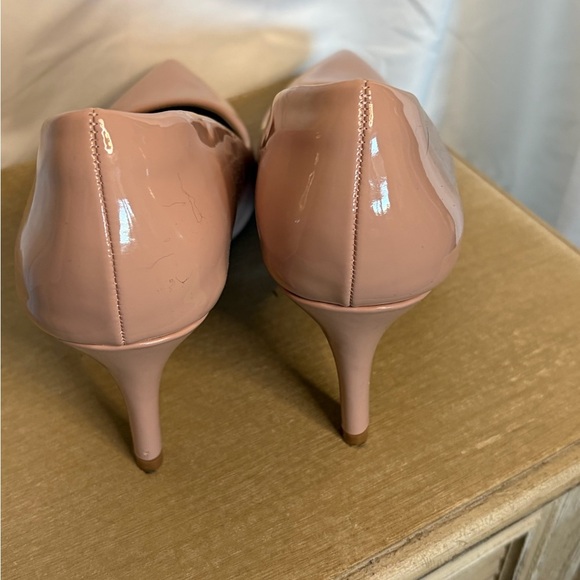 Elegant Pink Women's Heels​ - Picture 4 of 6
